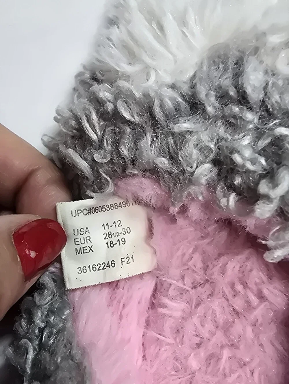 wonder nation Gray & Pink Heart Plush Kids Slippers